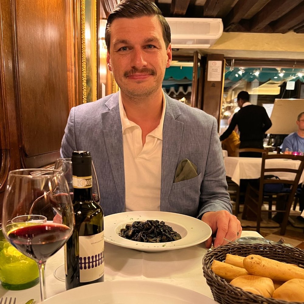 Meet your Posher, Eric